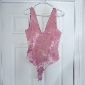 Lulu’s Wildlife Dusty Pink Tie-Dye Bodysuit